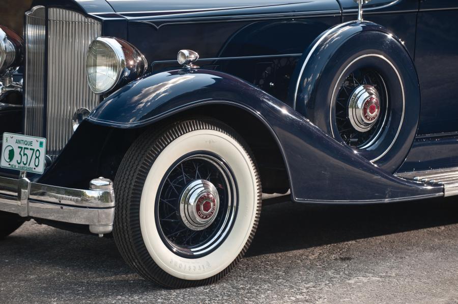  Packard Twelve Club Sedan 1933 года  (фото 19 из 31)